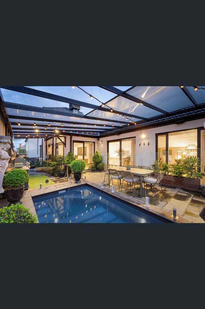 37 Belmont Avenue, Kew