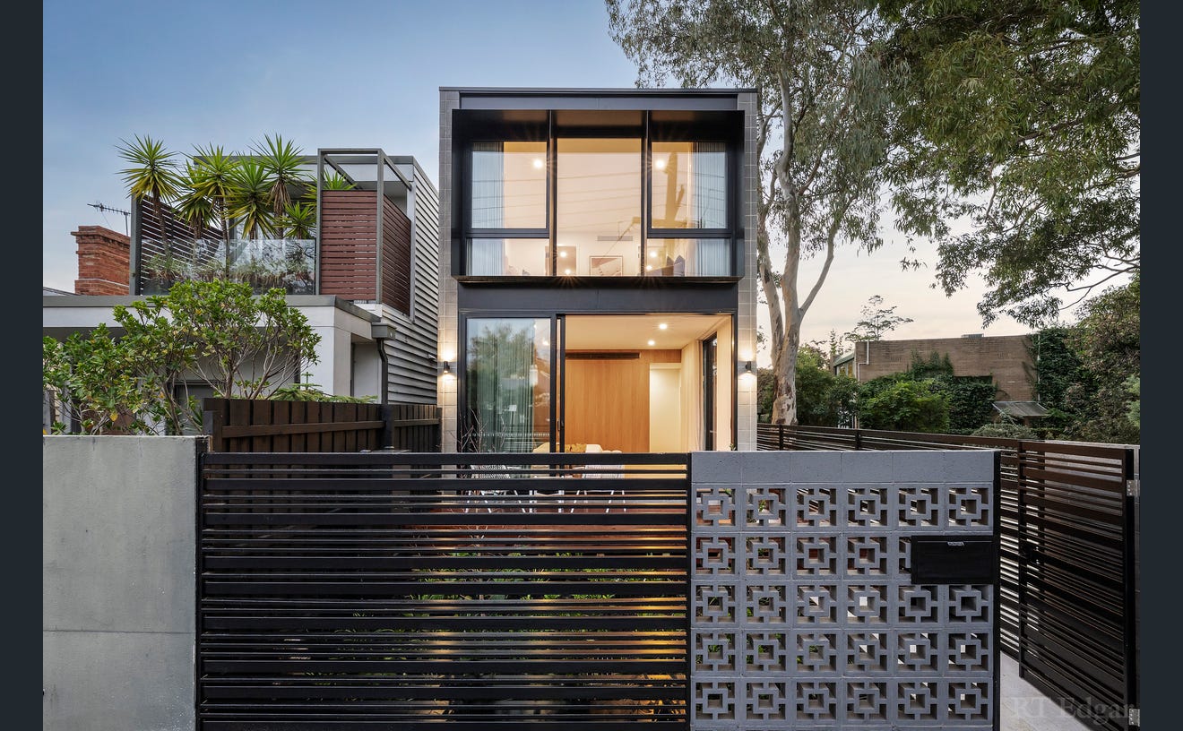 37 Canterbury Road, Toorak