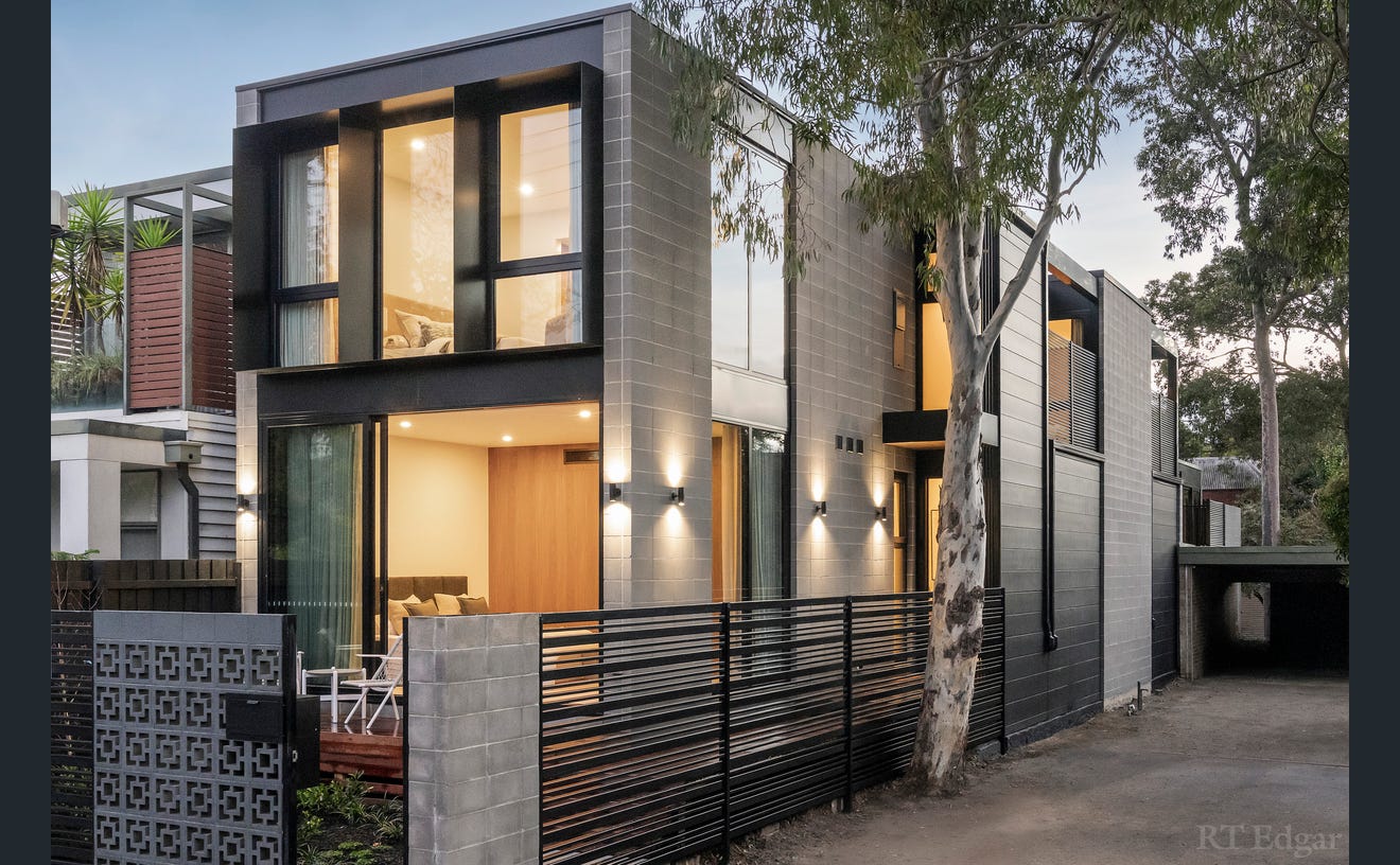 37 Canterbury Road, Toorak
