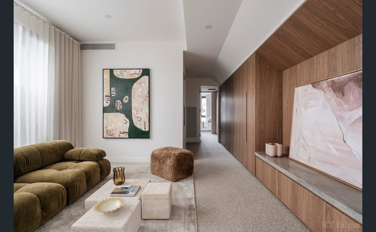 37 Canterbury Road, Toorak