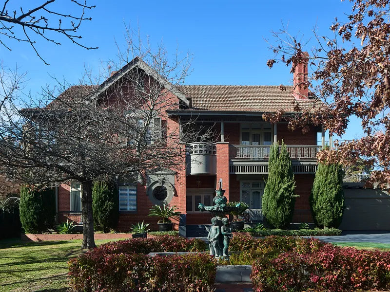 390 Glenferrie Road, Malvern