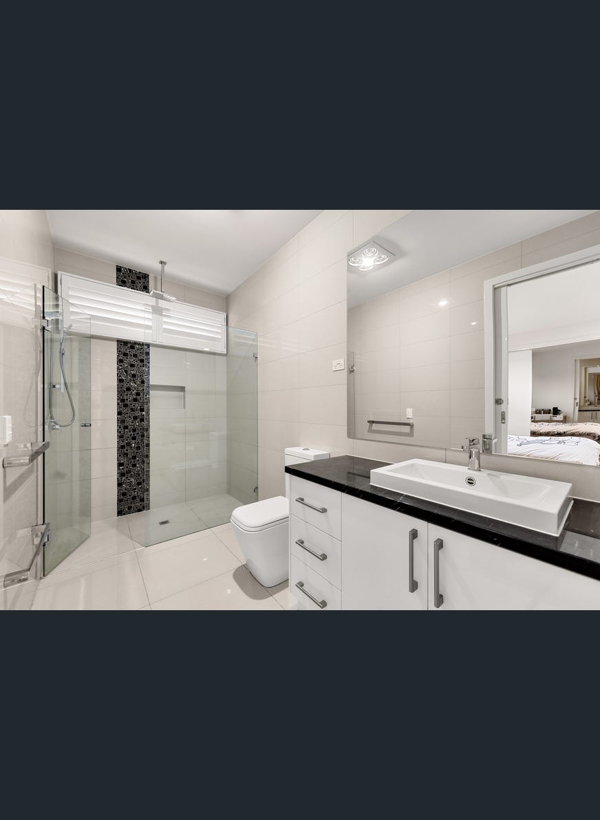 3 Duffryn Place, Toorak