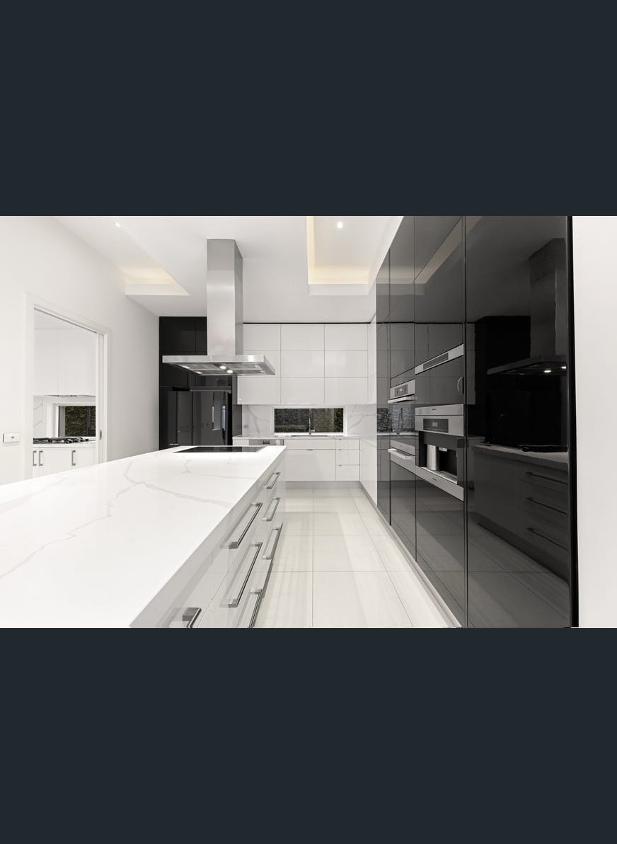 3 Duffryn Place, Toorak