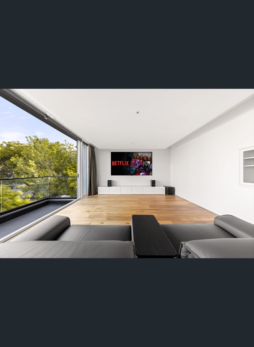 3 Duffryn Place, Toorak