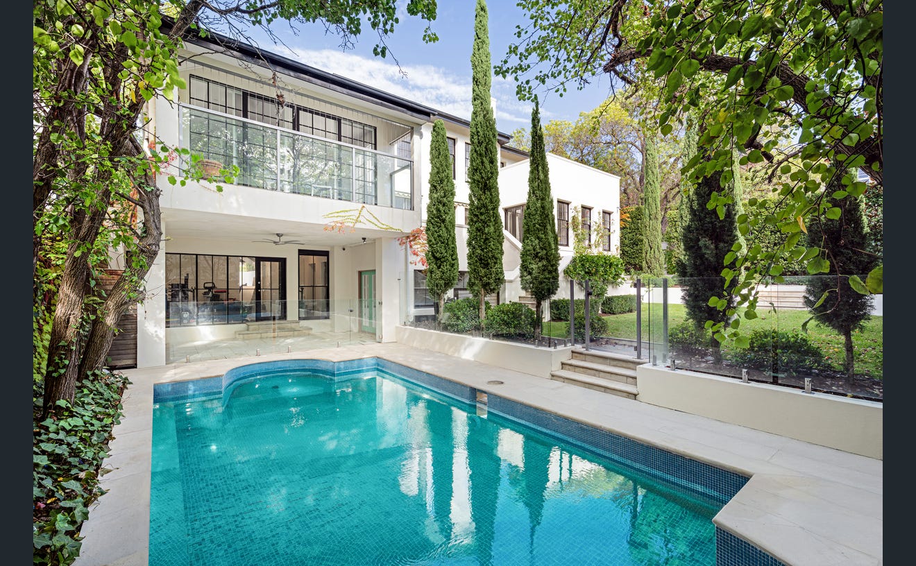 43 Bruce Street, Toorak