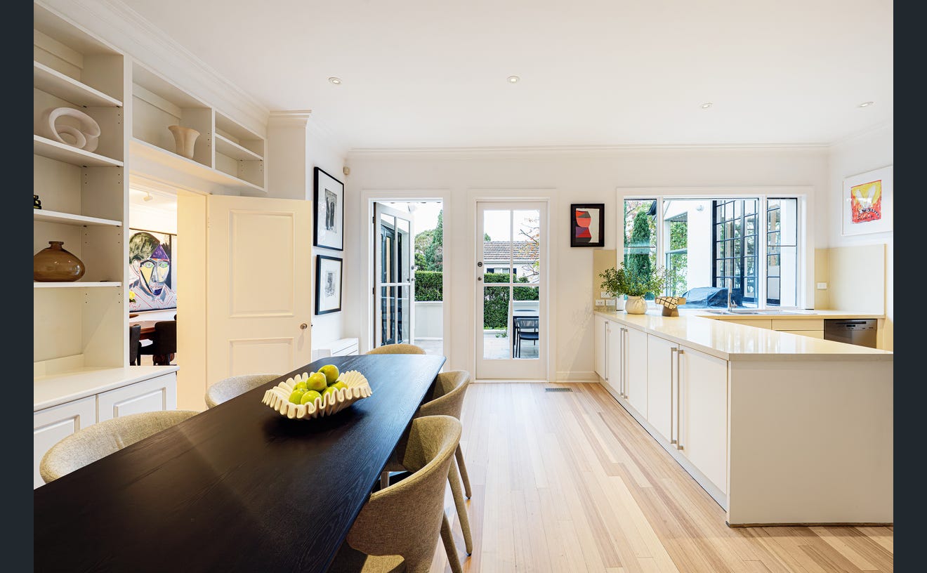 43 Bruce Street, Toorak