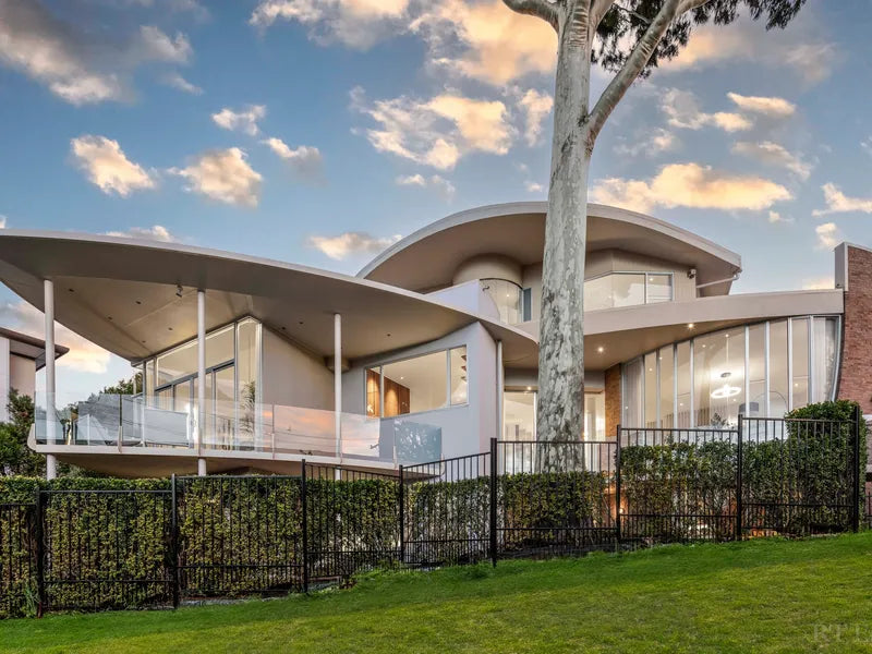 44 Verdant Avenue, Toorak