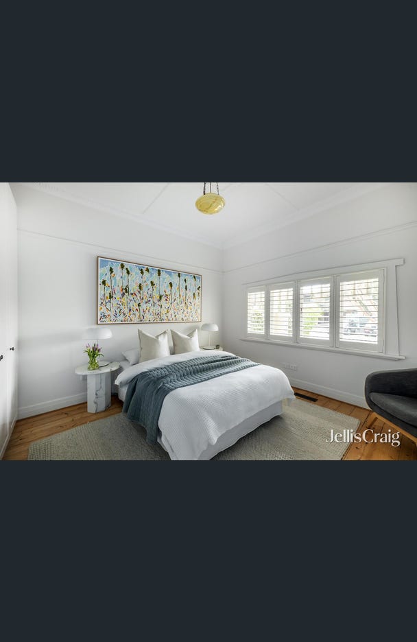 46 Victoria Road North, Malvern