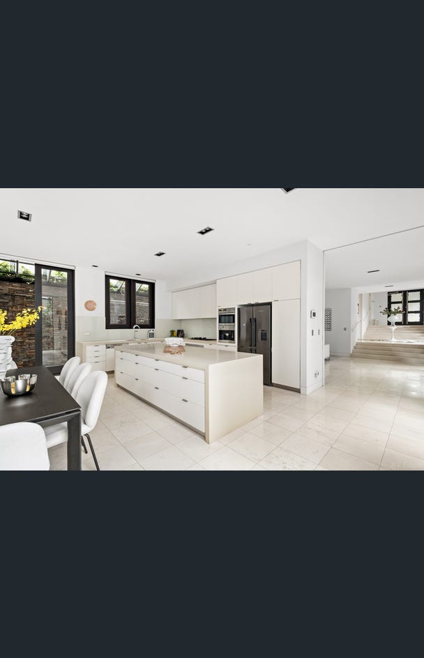 47 Bruce Street, Toorak