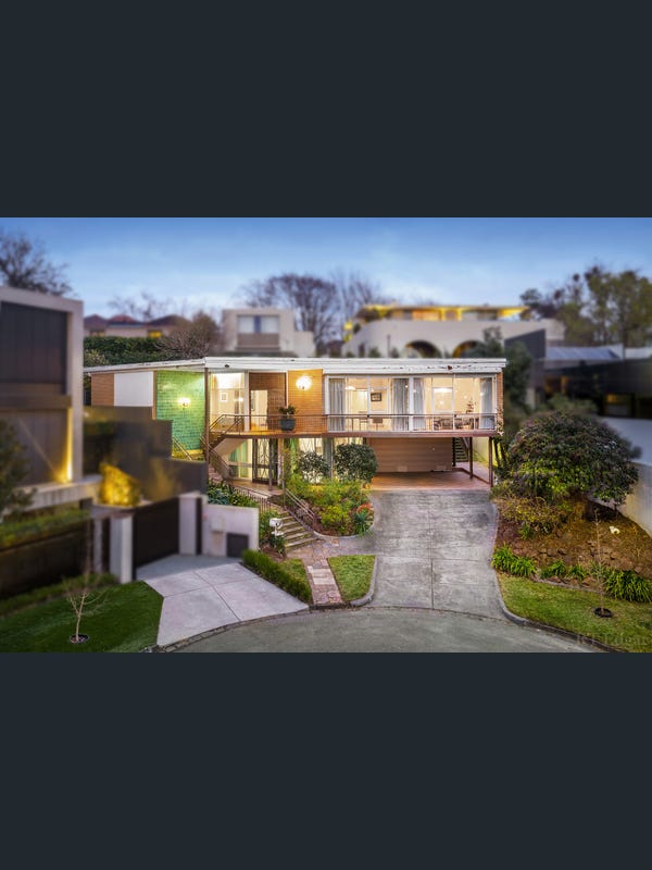 4 Nola Court, Toorak