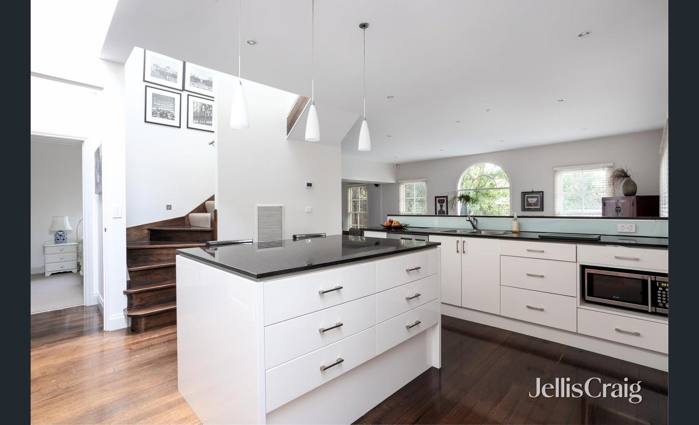 50 Llaneast Street, Armadale