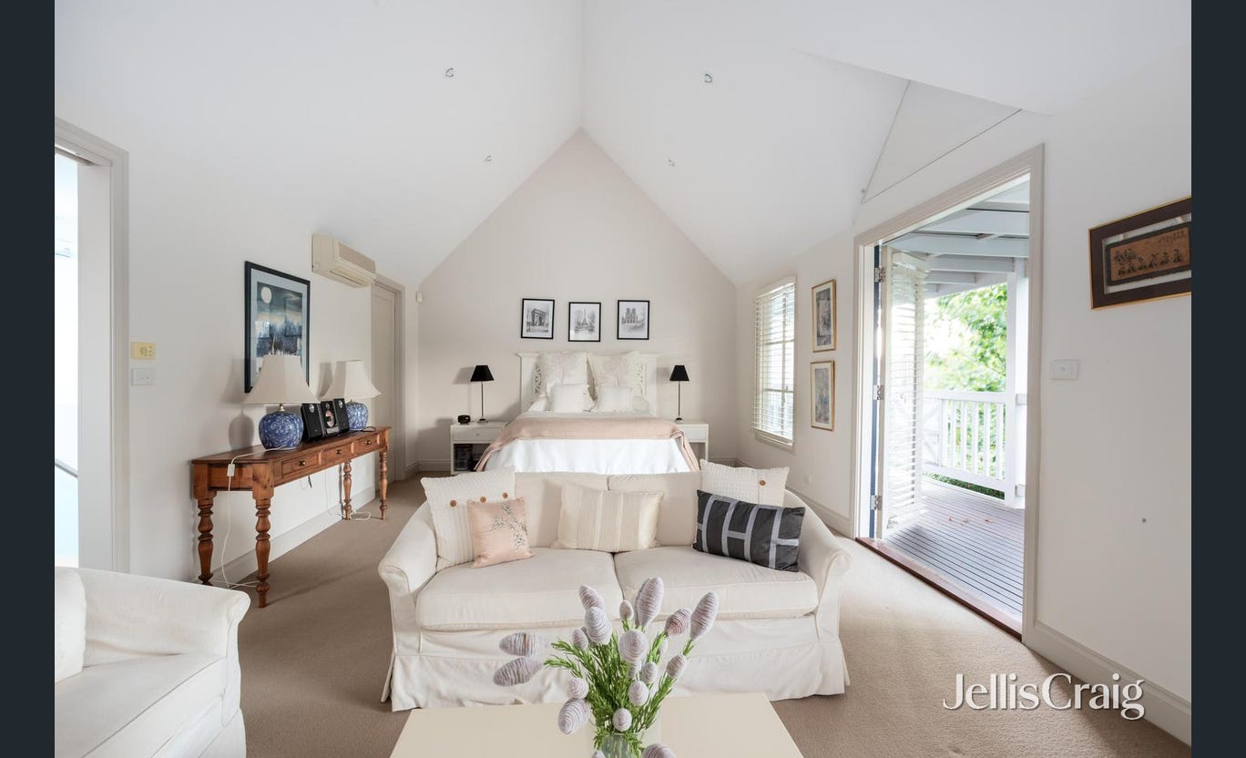 50 Llaneast Street, Armadale