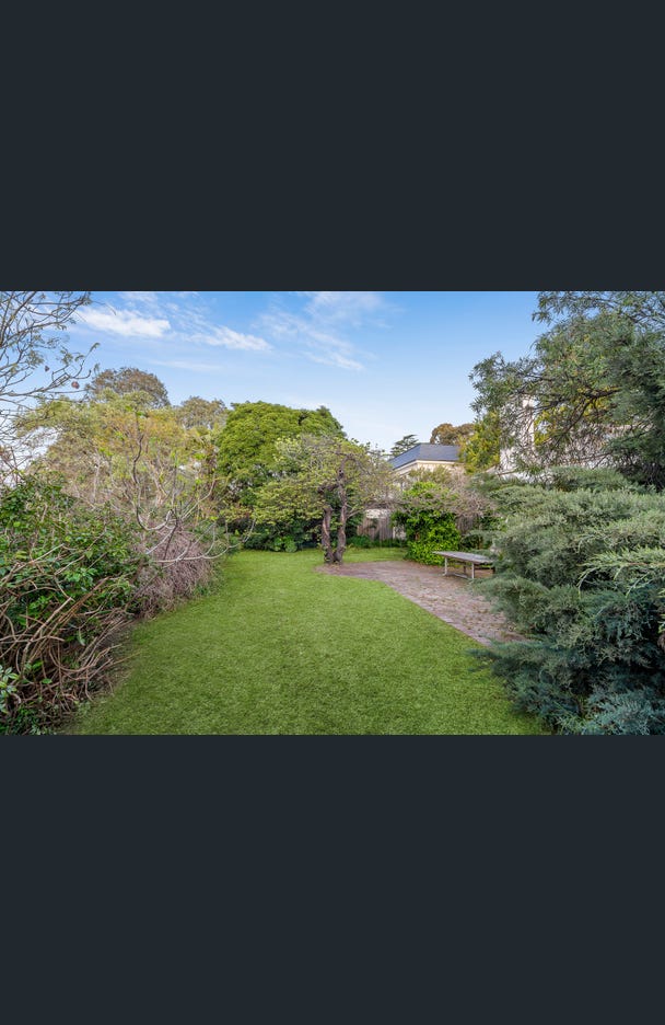 52 Fellows Street, Kew