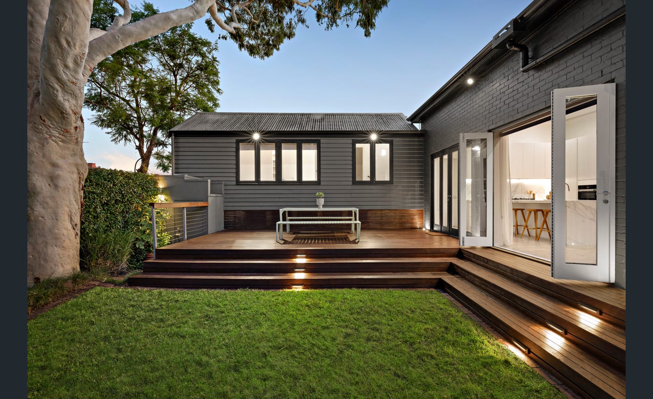 52 McKinley Avenue, Malvern