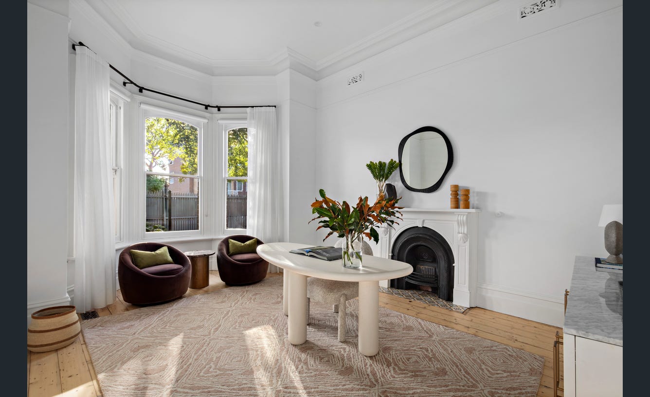 52 McKinley Avenue, Malvern