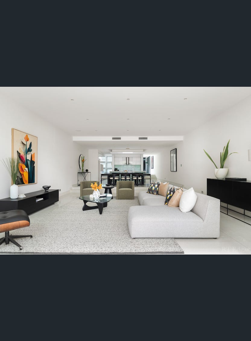 55 Fairbairn Road, Toorak