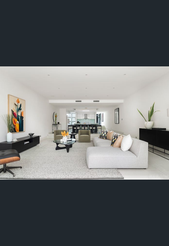 55 Fairbairn Road, Toorak