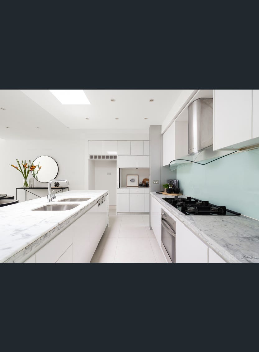 55 Fairbairn Road, Toorak