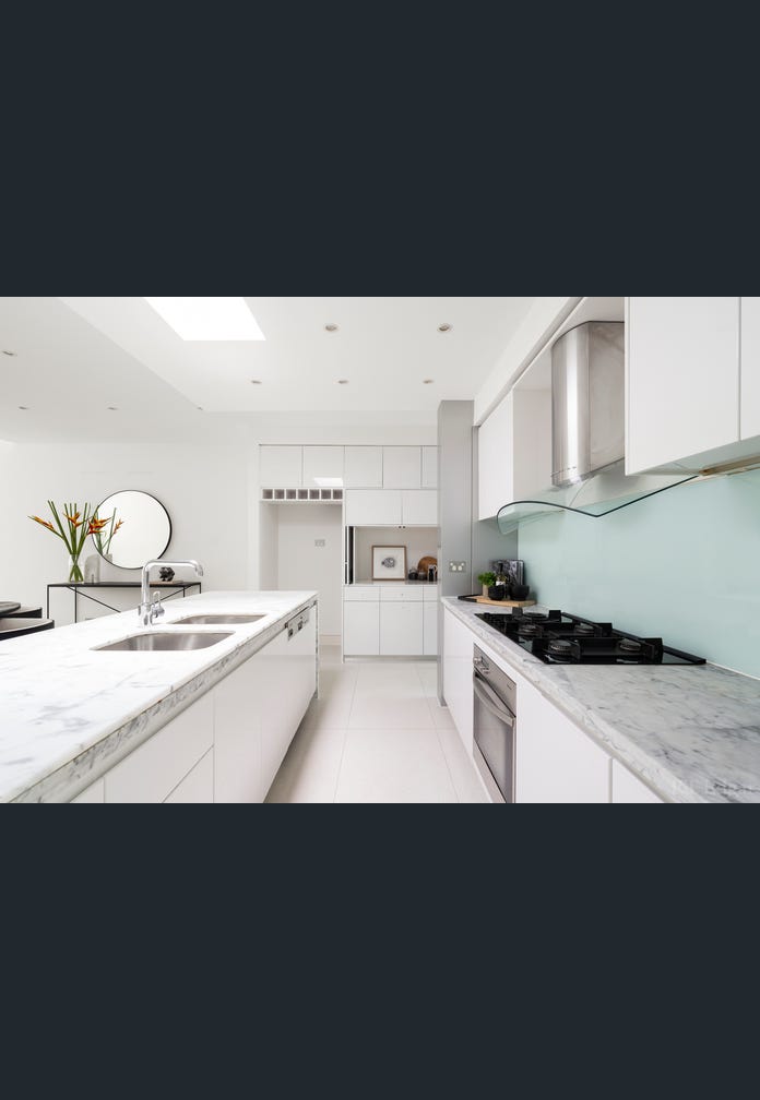 55 Fairbairn Road, Toorak