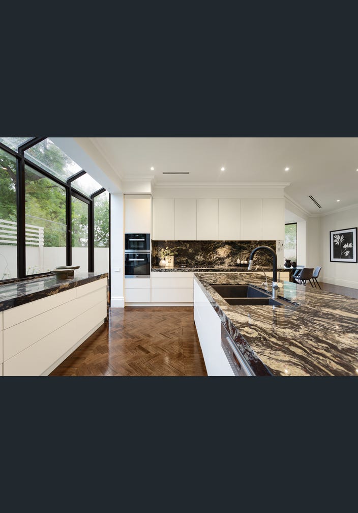 5C Maple Grove, Toorak