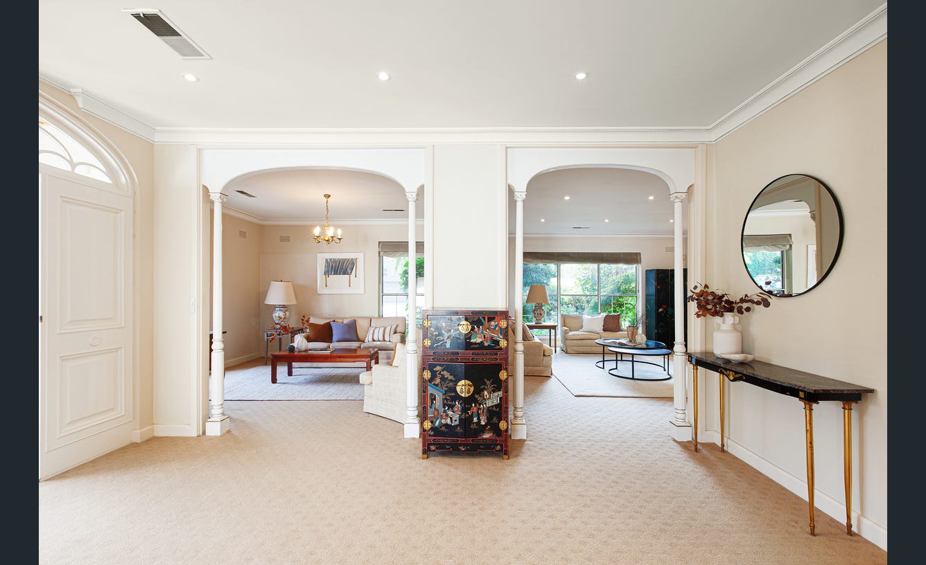 5 Martin Court, Toorak