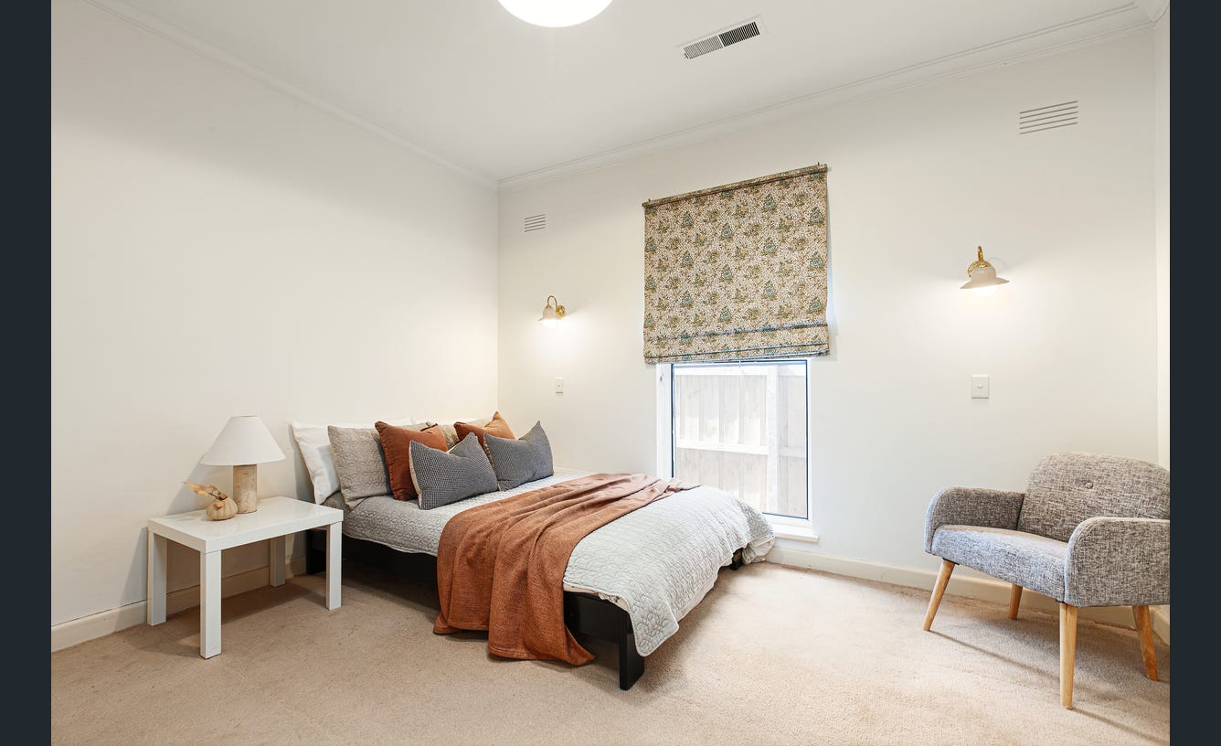 5 Martin Court, Toorak