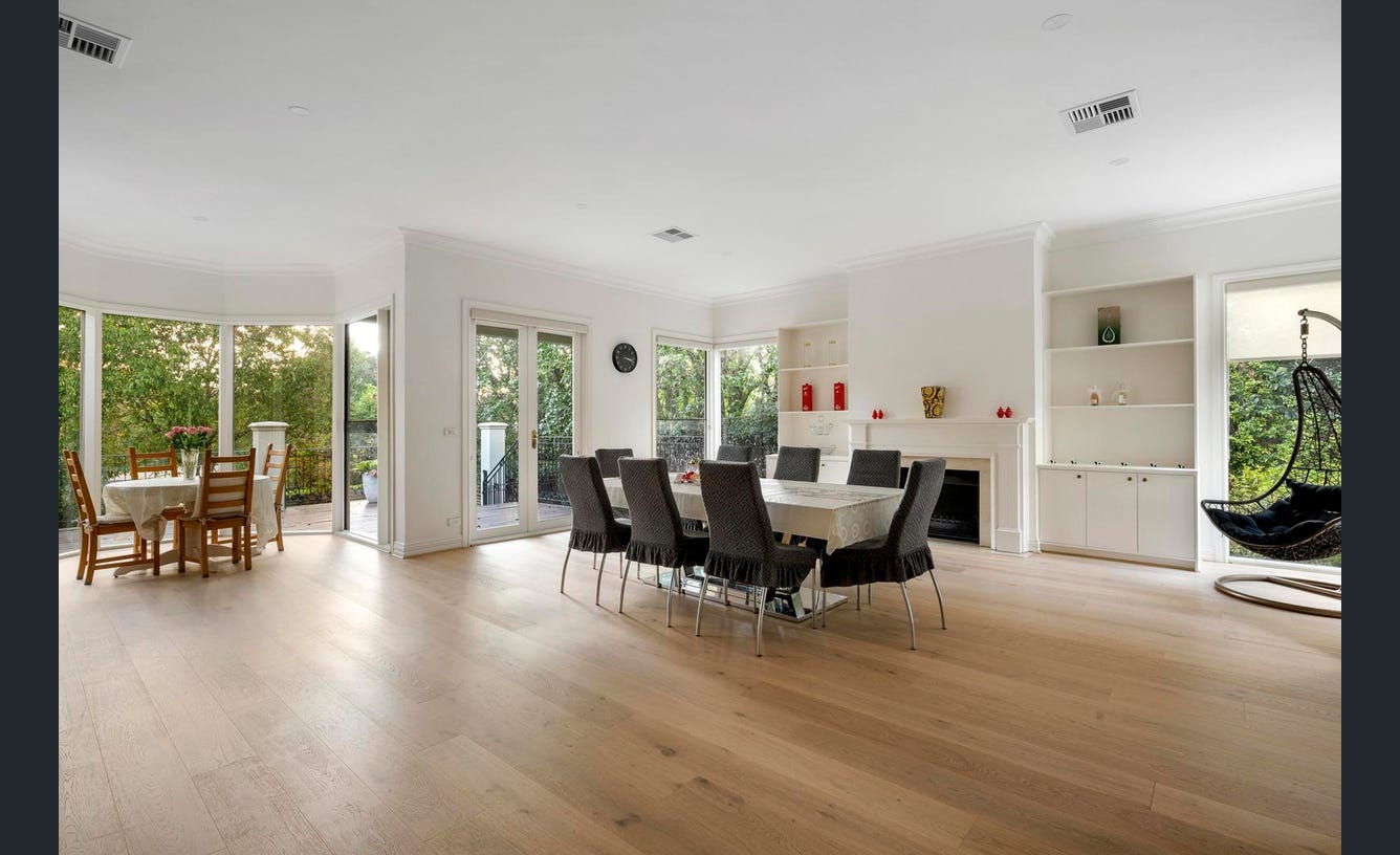 5 Power Avenue, Toorak