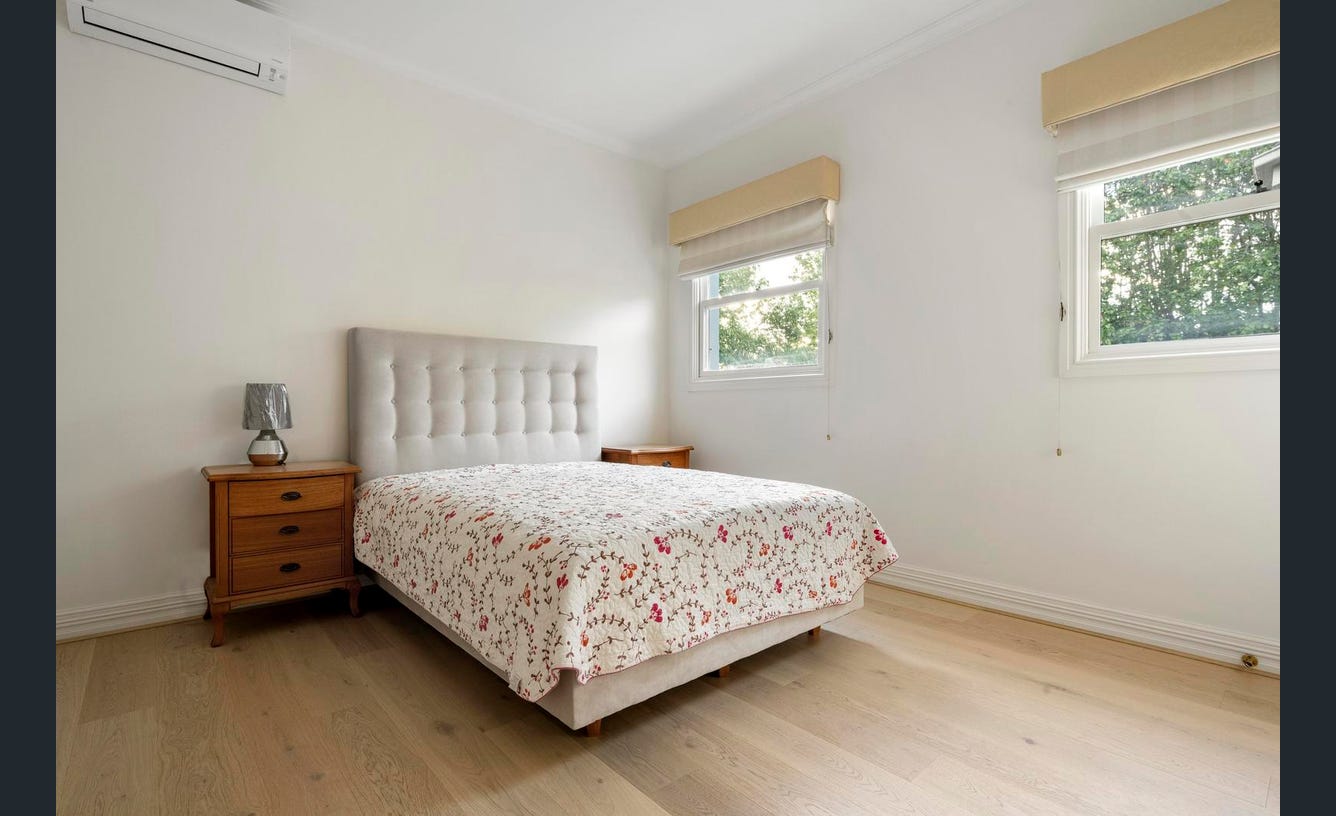 5 Power Avenue, Toorak