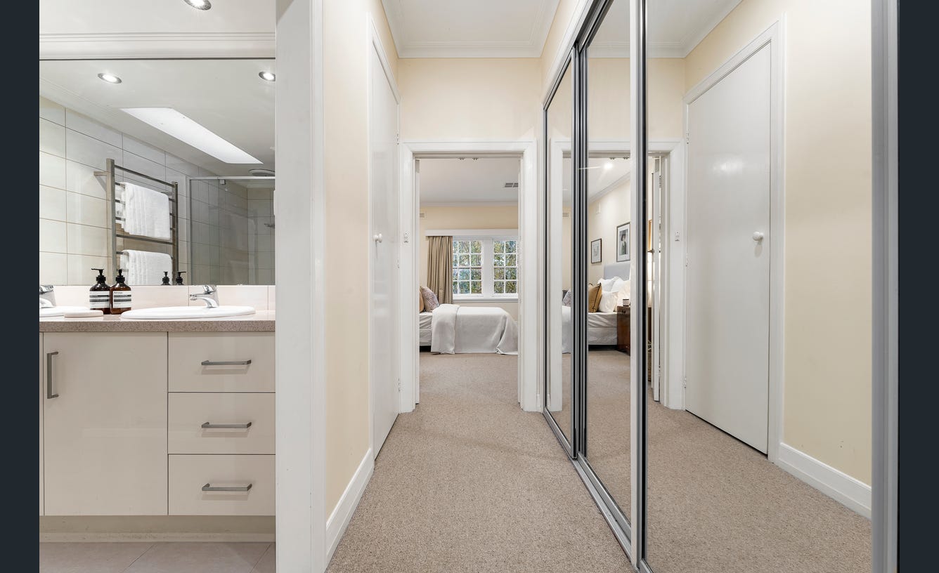 5 Russell Street, Toorak