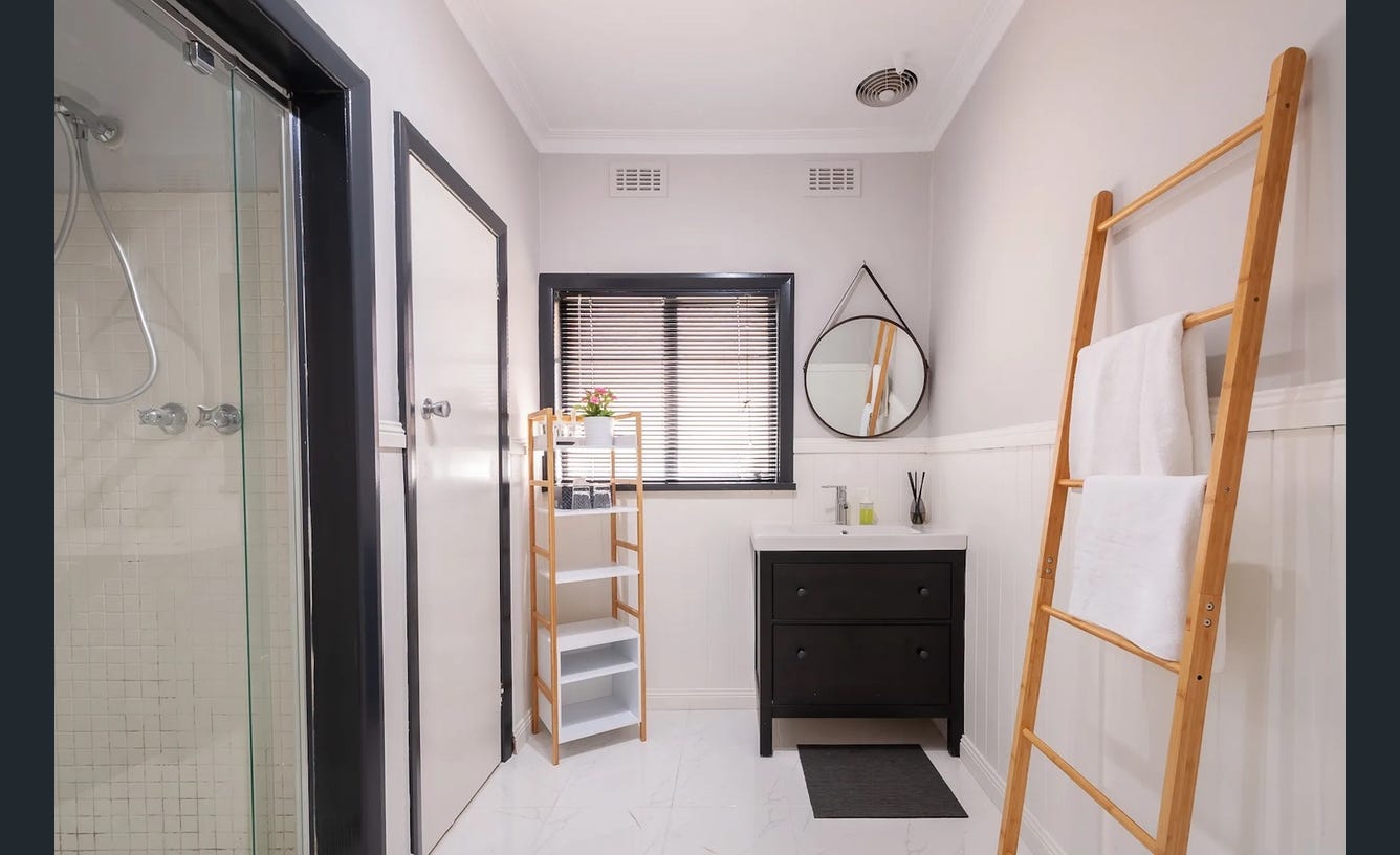 641 Waverley Road, Malvern East