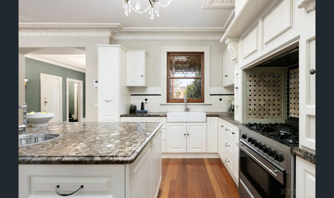 65 High Street South, Kew