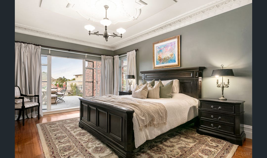 65 High Street South, Kew