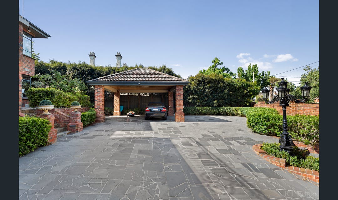 65 High Street South, Kew