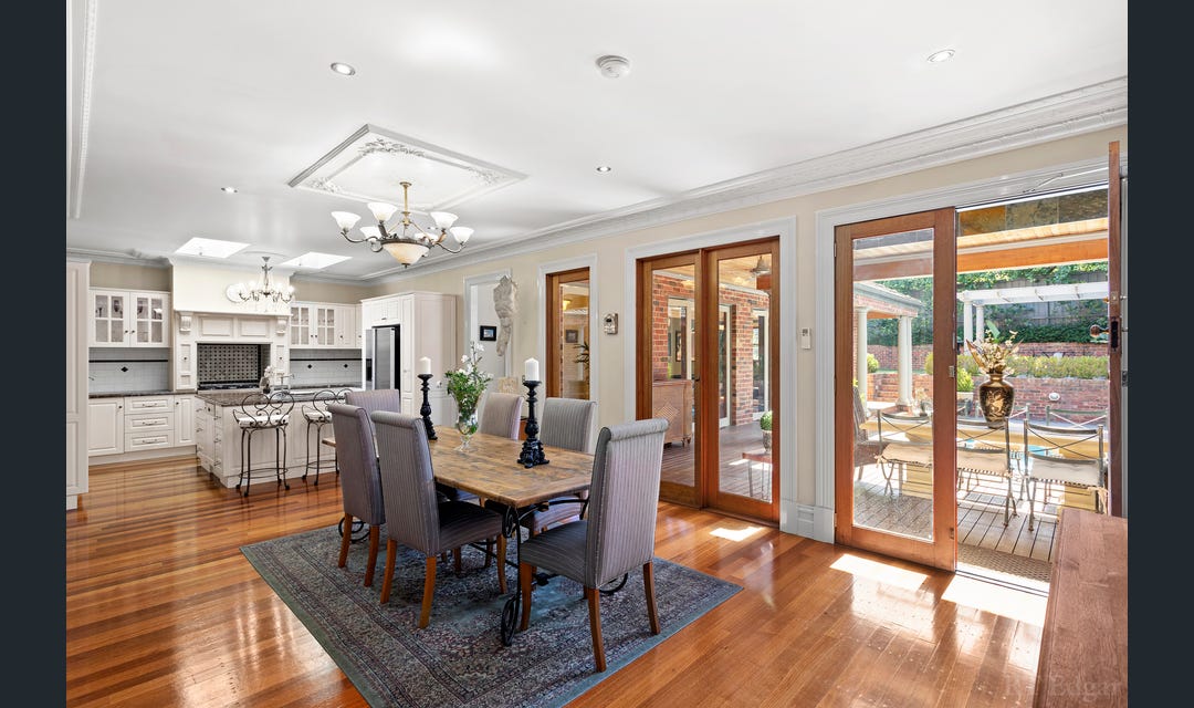 65 High Street South, Kew