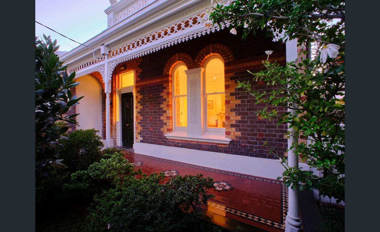 69 Mathoura Road, Toorak