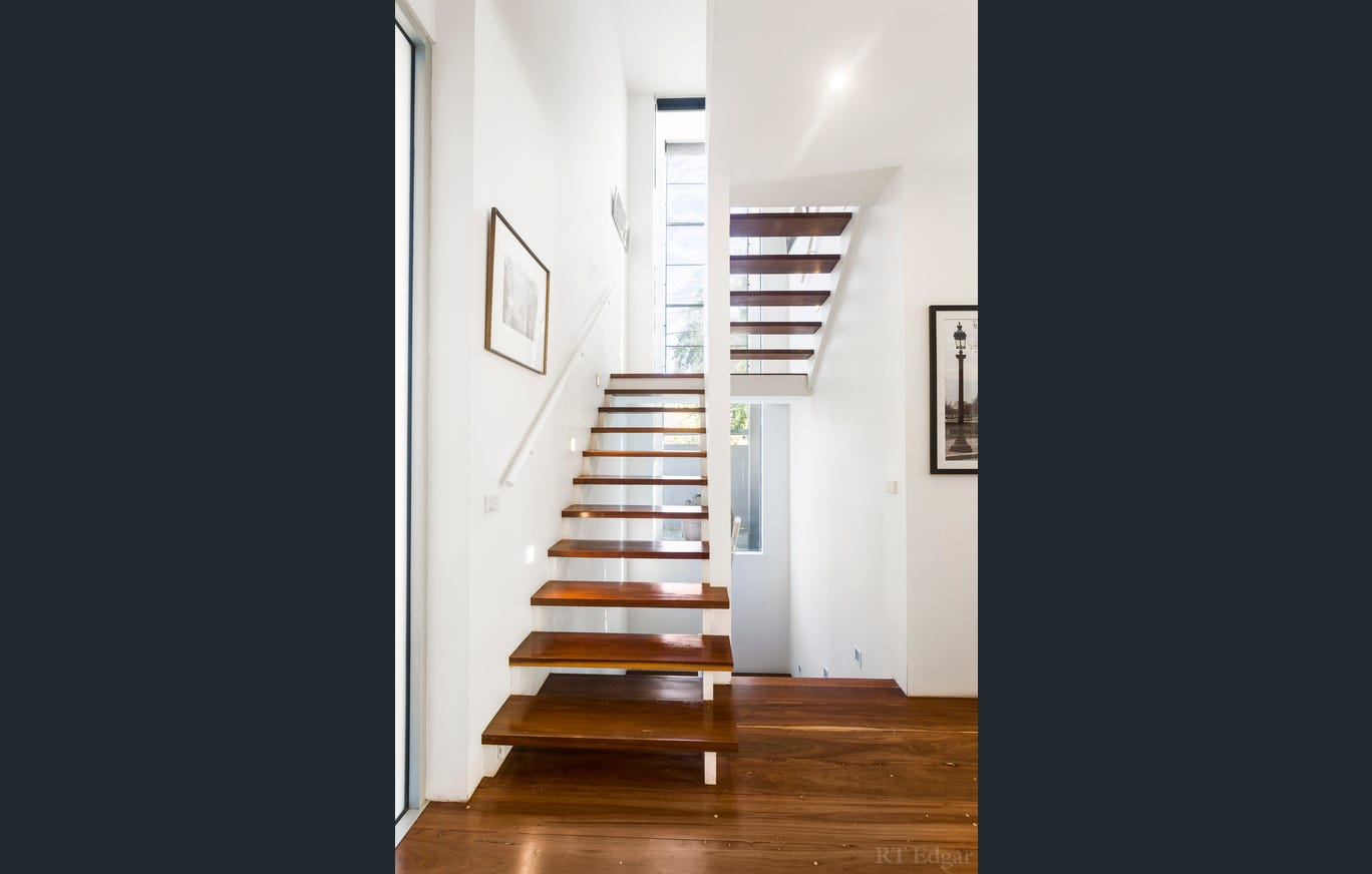 6A Henderson Avenue, Malvern