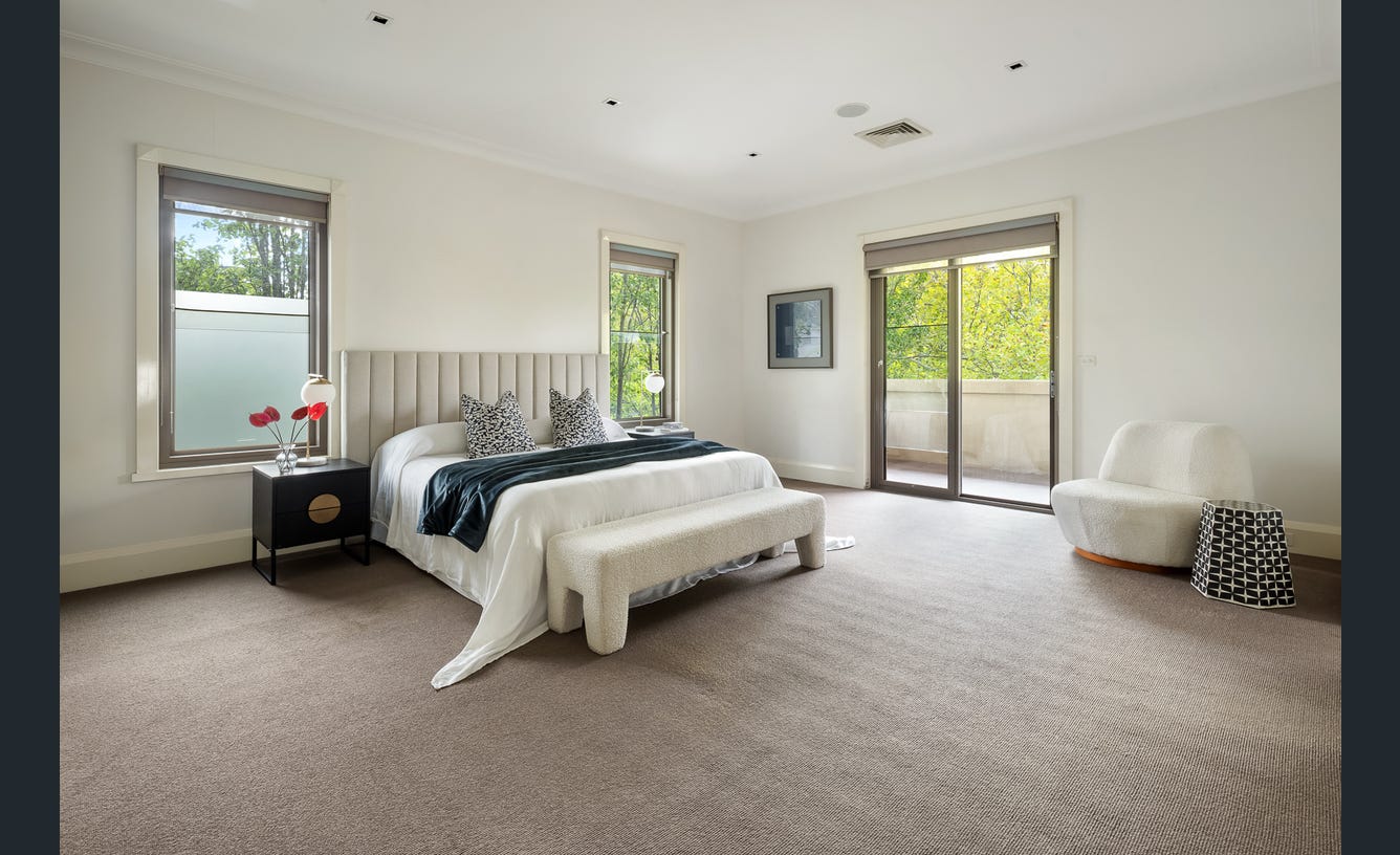 6 Hampden Road, Armadale