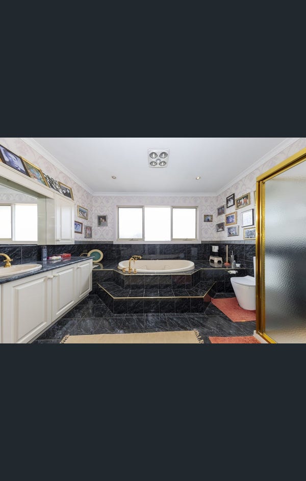 722 Warrigal Road, Malvern East