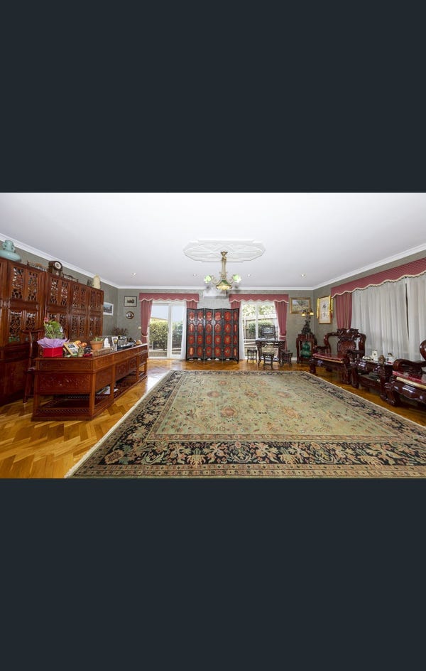 722 Warrigal Road, Malvern East