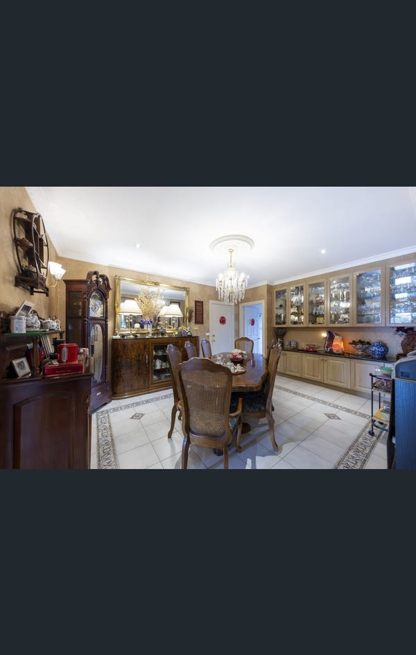 722 Warrigal Road, Malvern East