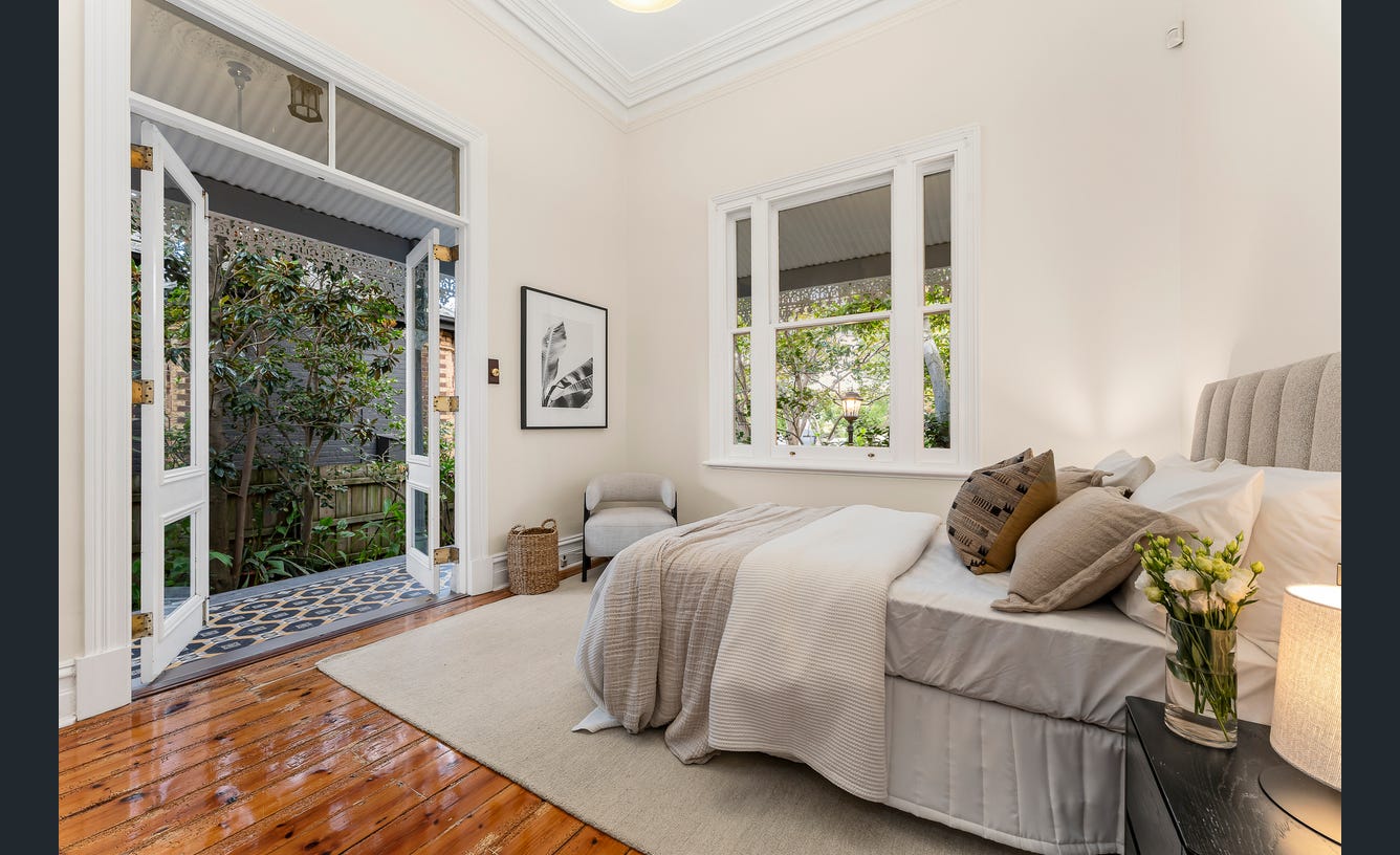 7 Hawksburn Road, South Yarra