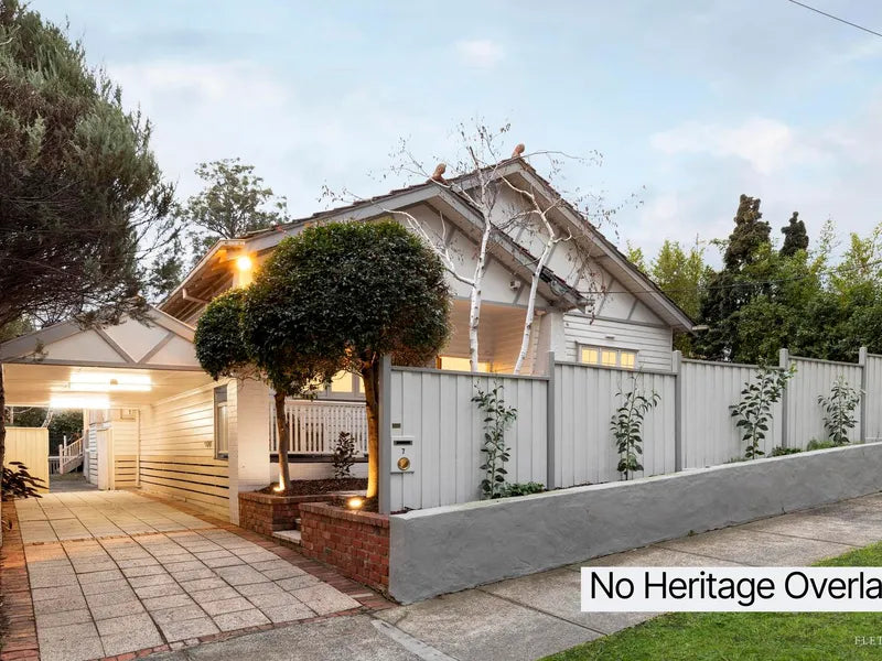 7 Woodburn Road, Hawthorn