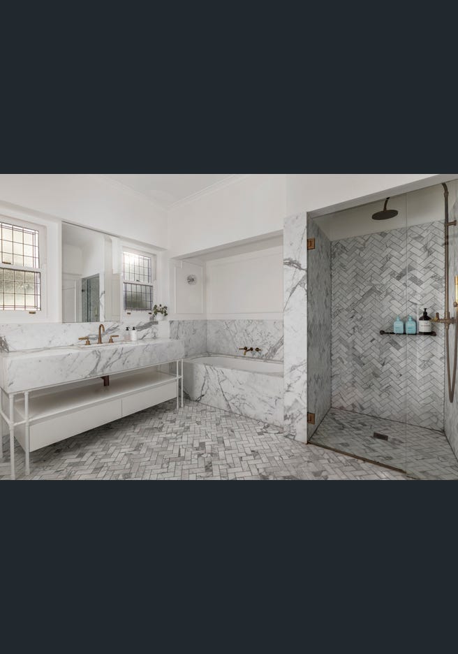 7 Yarradale Road, Toorak