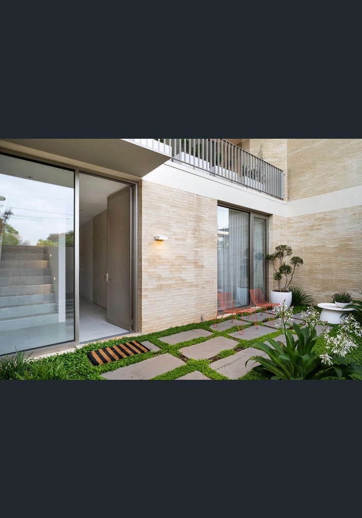 8A Wattletree Road, Armadale