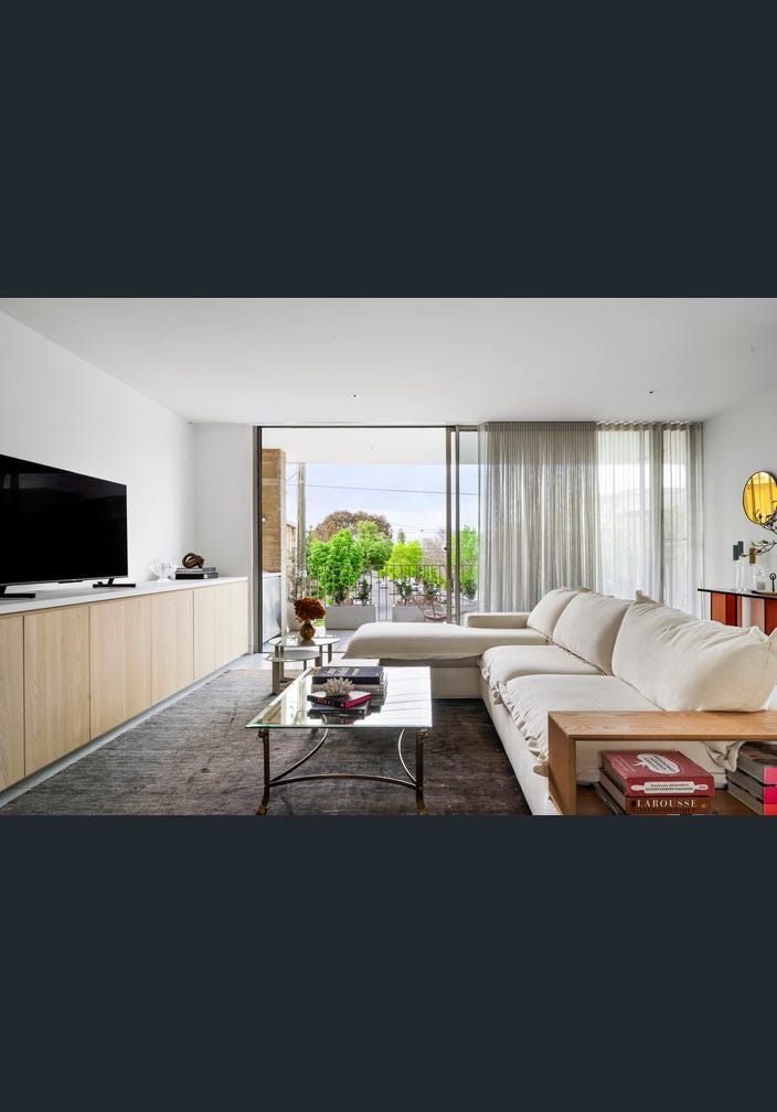 8A Wattletree Road, Armadale