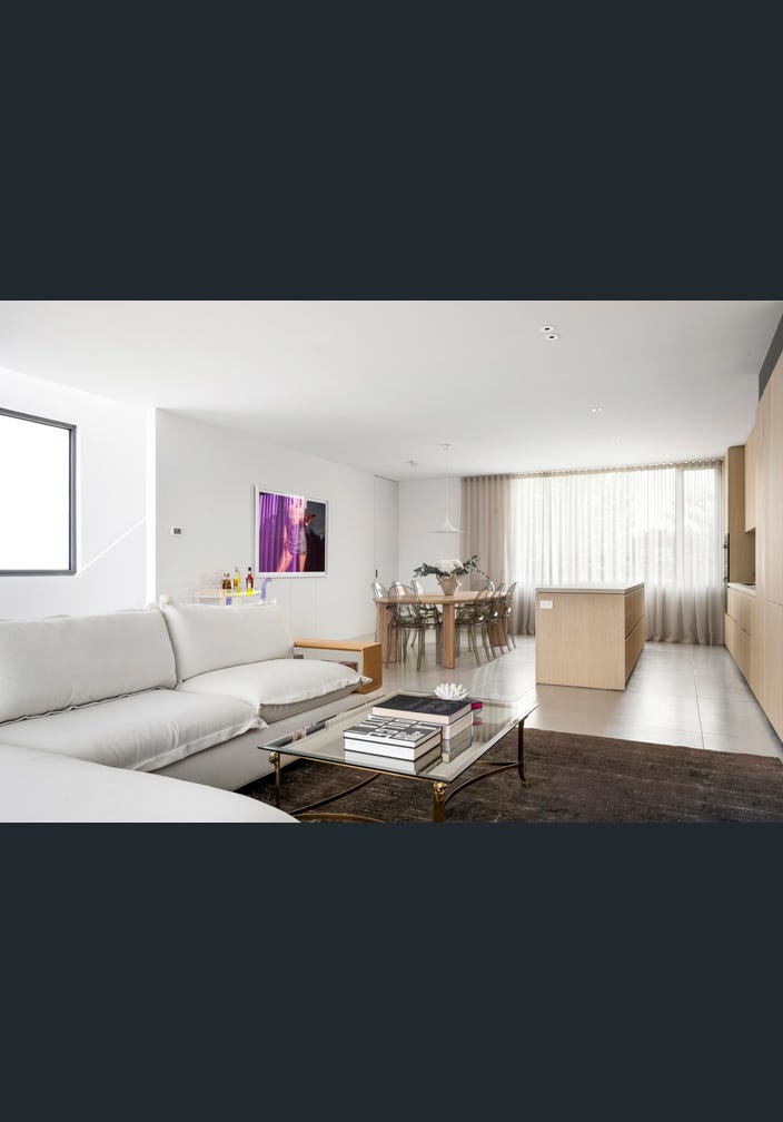 8A Wattletree Road, Armadale