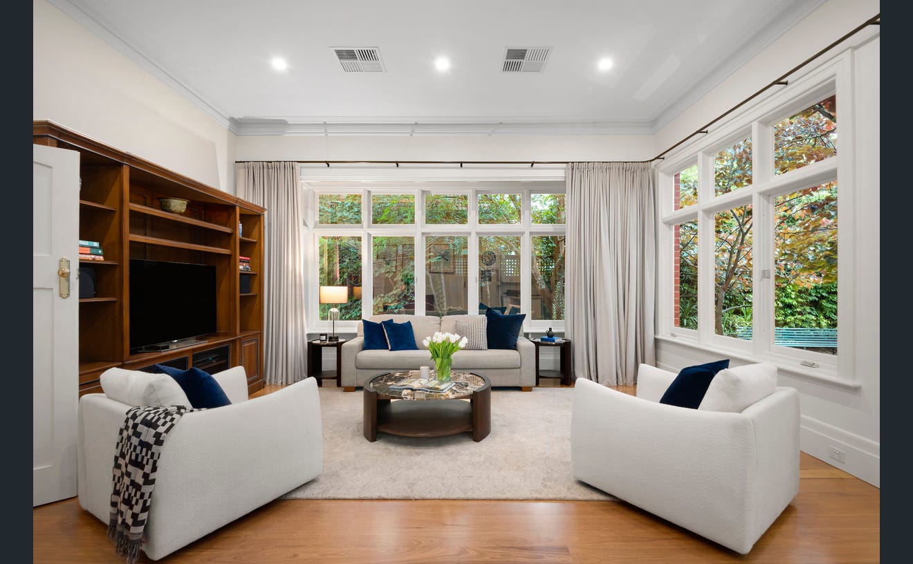 8 Beaver Street, Malvern East