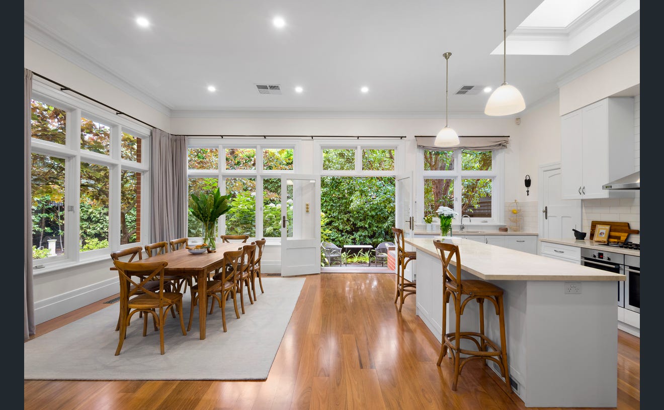 8 Beaver Street, Malvern East