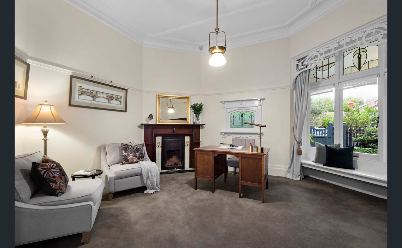 8 Beaver Street, Malvern East