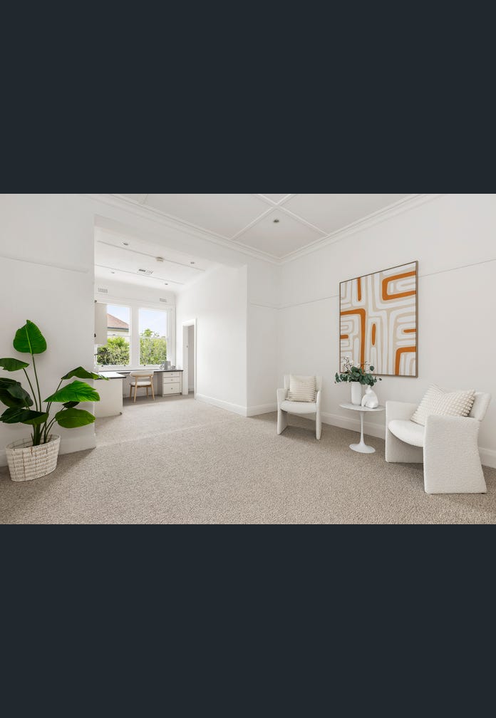 8 Warra Street, Toorak